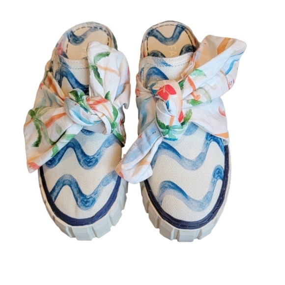 Farm Rio Bow Mule - Picture 2 of 4